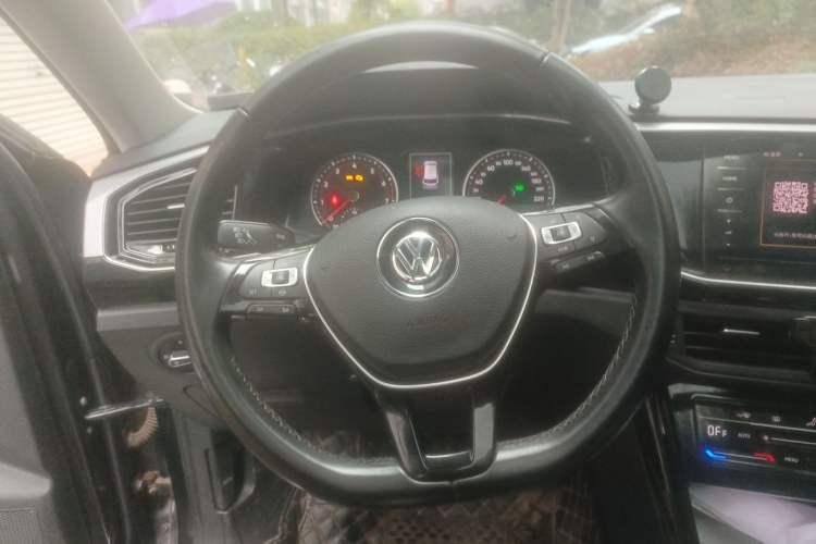 Used Volkswagen Tayron 2020 330TSI Two-Wheel Drive Luxury Smart Connectivity Version Steering Wheel
