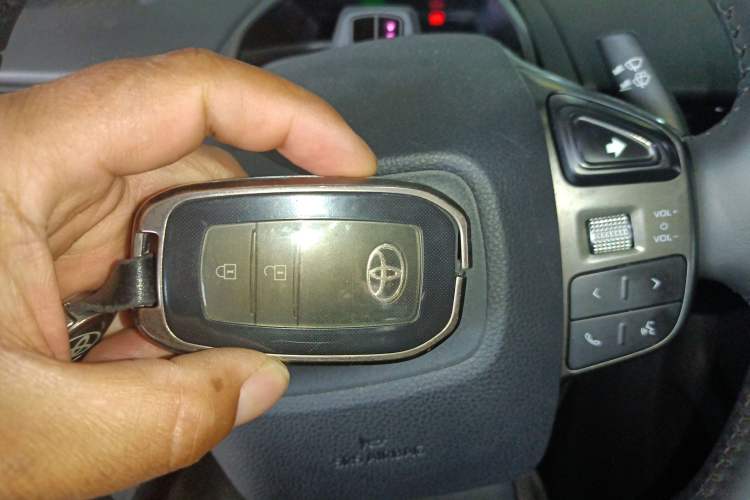 Used Toyota bZ3 2023 616 km Long-Range Premium Interior 1