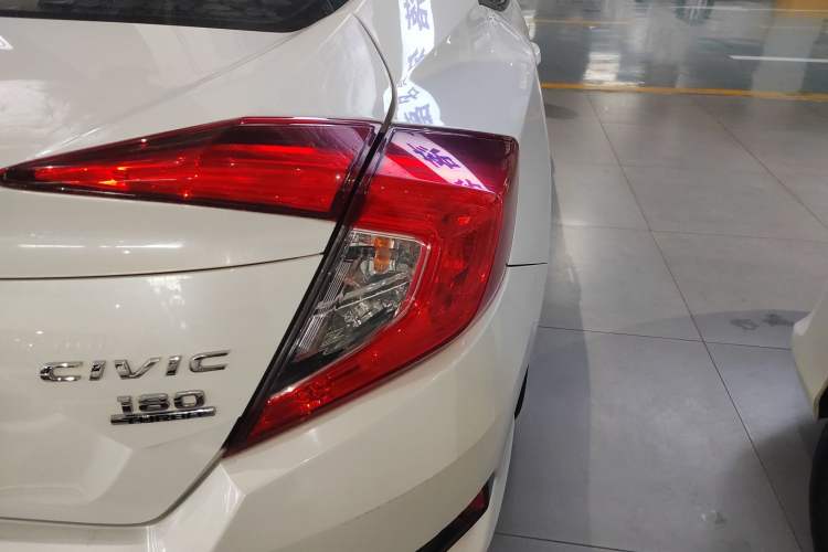 Used Honda Civic 2016 180TURBO CVT Comfort Version