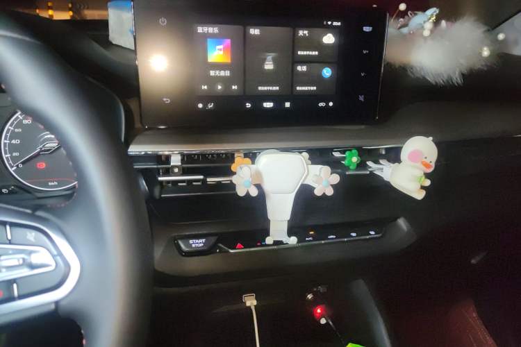 Used Geely Auto Vision X3 2021 PRO 1.5L CVT Deluxe Model Audio And AC Panel