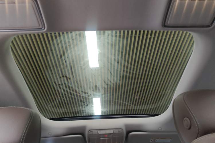 Used Mercedes-Benz E-Class 2023 Facelift E 260 L
