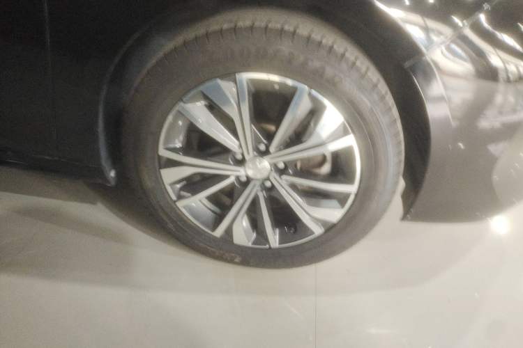 Used Peugeot 508 2021 508L 360THP PureTech Driving Fun Edition Right Front Wheel Hub