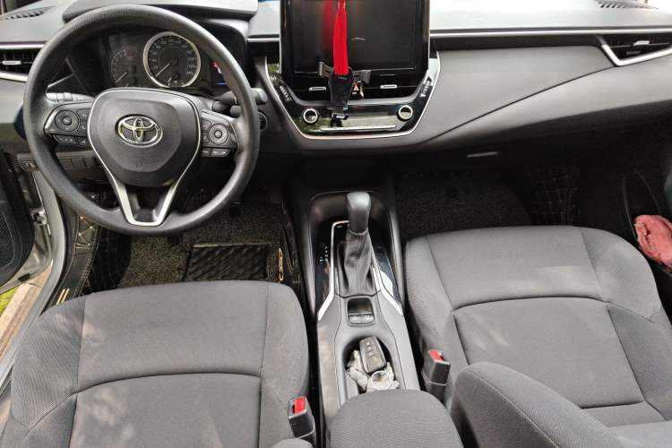 Used Toyota Levin 2019 185T CVT Luxury Edition China VI Standard Center Console