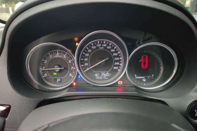 Used Mazda Atenza 2014 2.5L Blue Sky Prestige Edition
