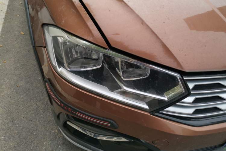 Used Volkswagen C-TREK 2017 230TSI DSG Comfort Version