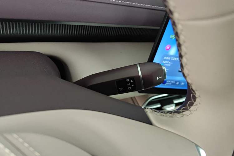 Used Deepal S07 2026 Model 550Ultra Huawei Qiankun ADS SE Edition Gear Lever