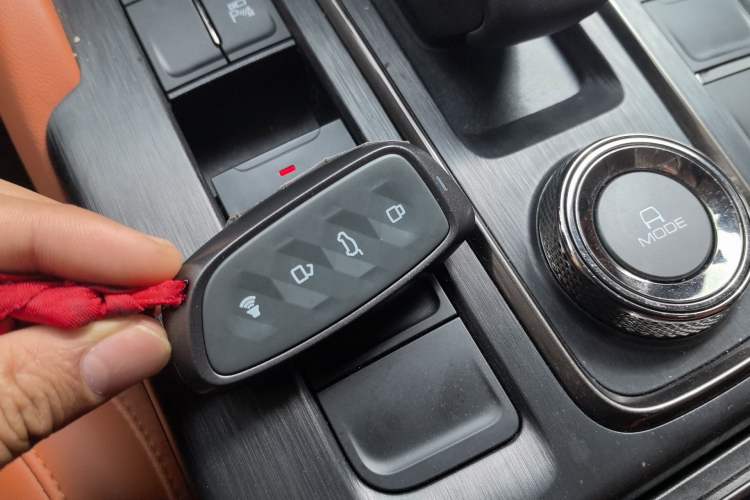 Used Haval H9 2024 2.4T Diesel 4x4 Extreme Edition Vehicle Key