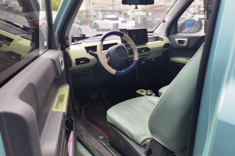 Used Geely Galaxy Panda 2023 Panda Mini 200km Endurance Bear
