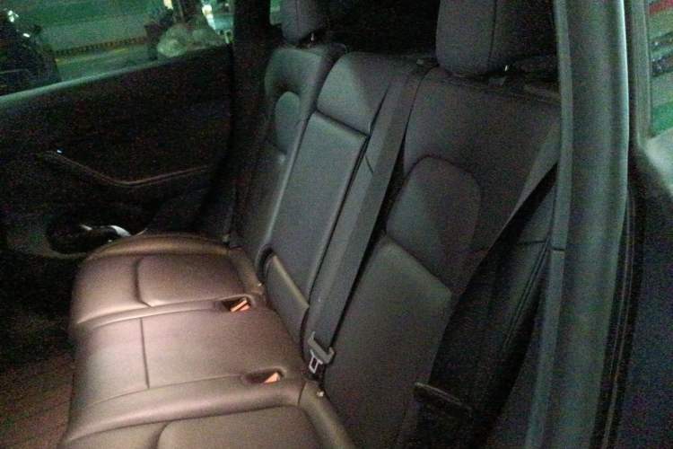 Used Tesla Model Y 2024 Rear-Wheel-Drive Version
