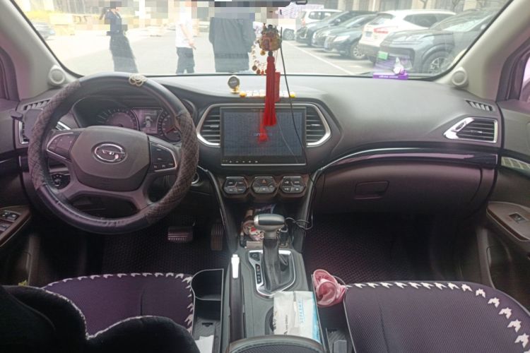 Used GAC Trumpchi GS4 2015 200T G-DCT Elite Edition Center Console