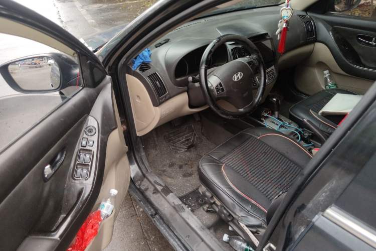 Used Hyundai Celesta 2011 1.6L Automatic Luxury Version
