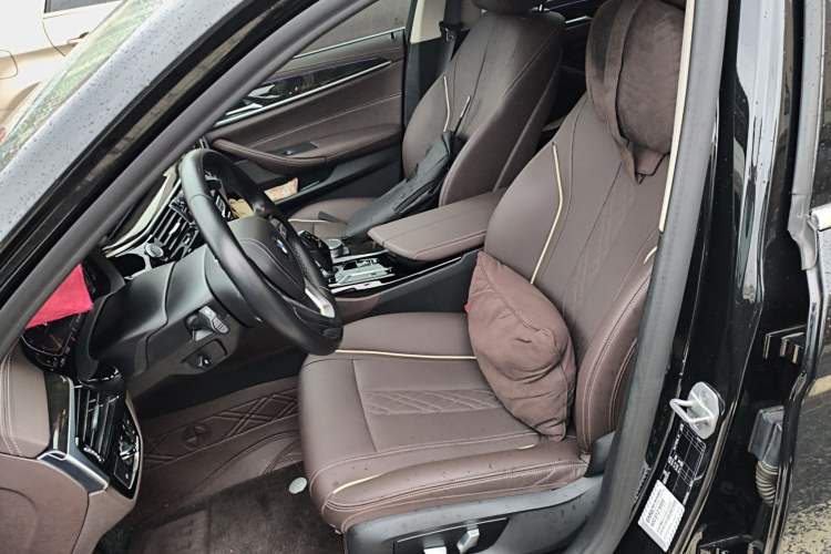 Used BMW 5 Series 2021 525Li Luxury Package