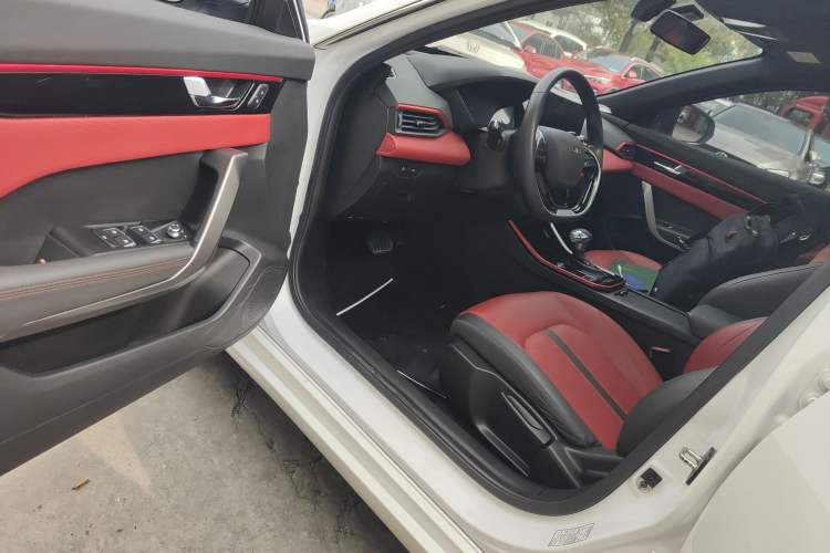 Used Dongfeng Aeolus Yixuan 2021 230T Automatic Chasing Shadow Edition Driver Seat