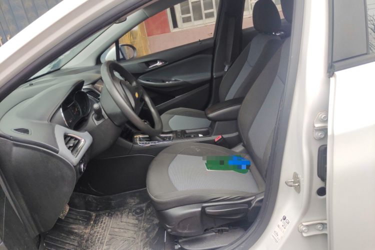 Used Chevrolet Cruze 2017 1.5L Automatic Pioneer Sunroof Edition
