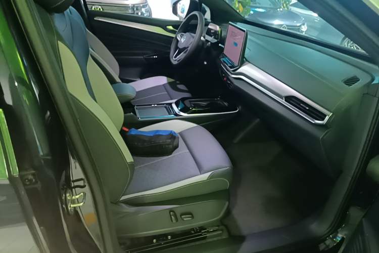 Used Volkswagen ID.4 CROZZ 2026 Model Pure Enjoyment Edition PURE
