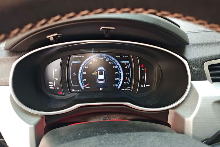 Used Geely Auto Emgrand X7 Sport 2016 1.8TD Automatic ZhiZun Version