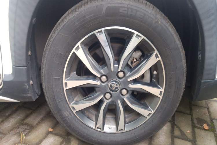 Used Toyota YARiS L Zhi Xuan 2020 X-Trail X 1.5L CVT Luxury Edition
