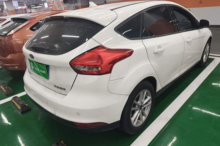 Used Ford Focus 2017 Hatchback 1.6L Manual Fashion Edition SmartDrive Version Rear Right 45 Deg