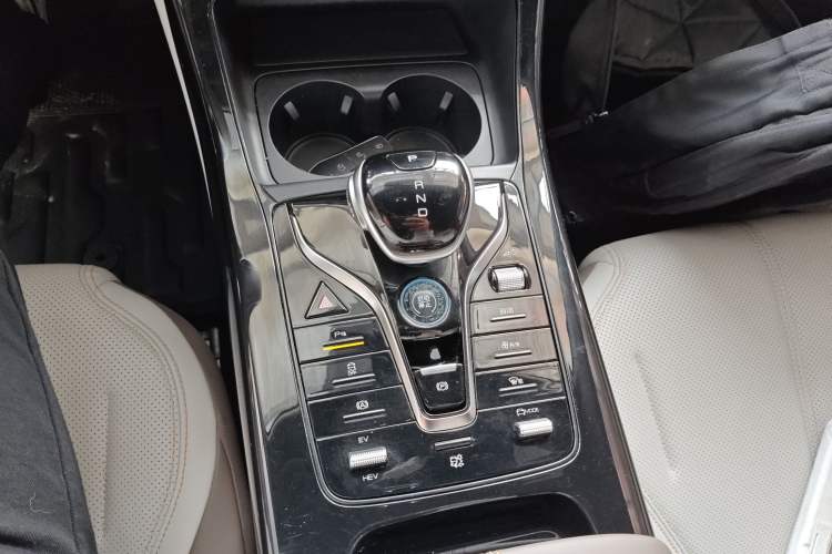 Used BYD Qin PLUS 2023 Champion Edition DM-i 55KM Leading Model
