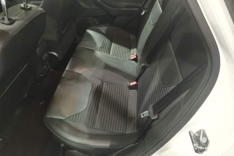 Used Ford Focus 2015 Sedan 1.6L Automatic Trend Model