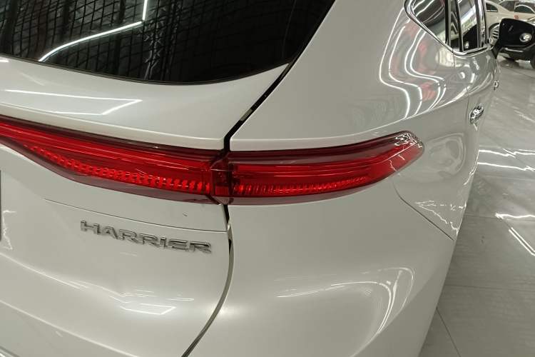 Used Toyota Harrier 2022 2.0L CVT Two-Wheel Drive Entry Version