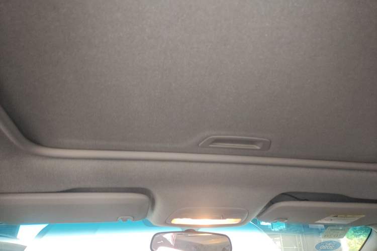 Used Chevrolet Cavalier 2019 320 Automatic Xinyue Edition Headliner