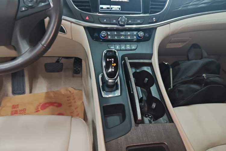 Used Buick LaCrosse 2018 28T Avenir