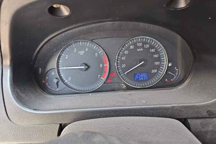 Used HYOSOW H2 2016 H2E 1.5L Classic Model BJ415A