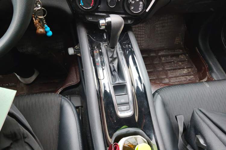 Used Honda Vezel 2020 1.5L CVT Pioneer Edition
