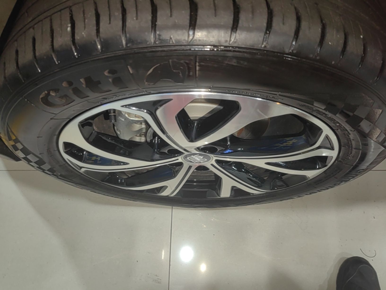 BYD Tang New Energy 2025 Intelligent Driving Version DM-i 115KM Prestige Edition - Executive — снимка 10