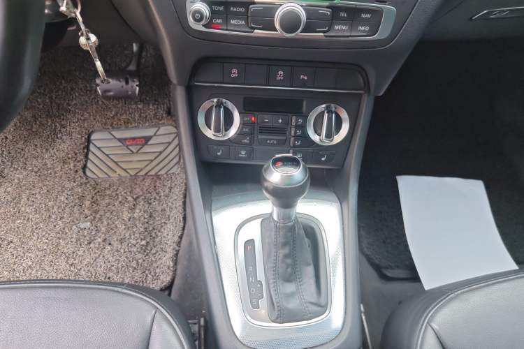 Used Audi Q3 2015 35 TFSI Comfort Model