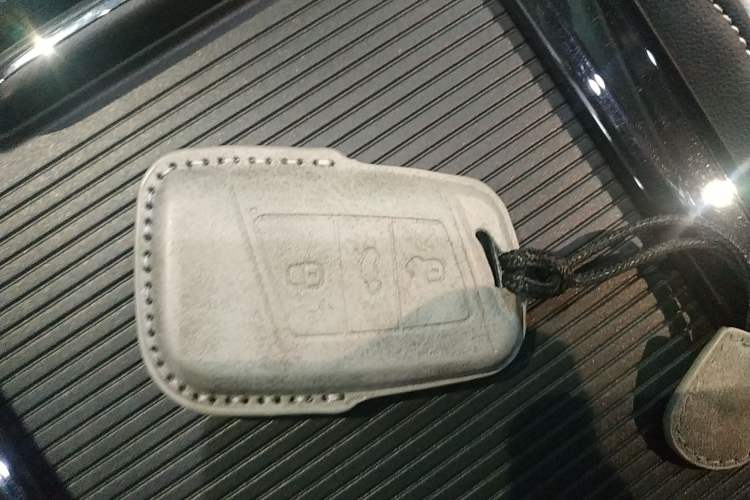 Used Volkswagen Passat 2023 330TSI Elite Edition Vehicle Key