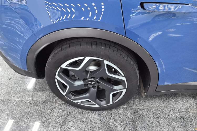 Used ONVO L60 2024 60 kWh Rear-Drive Version
