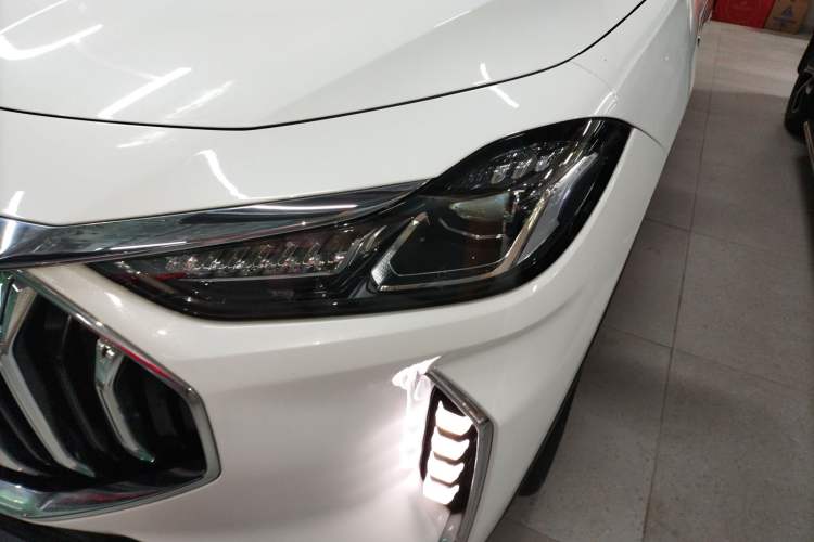 Used JETOUR X70 PLUS 2023 1.5T DCT Brave PLUS 5-Seater
