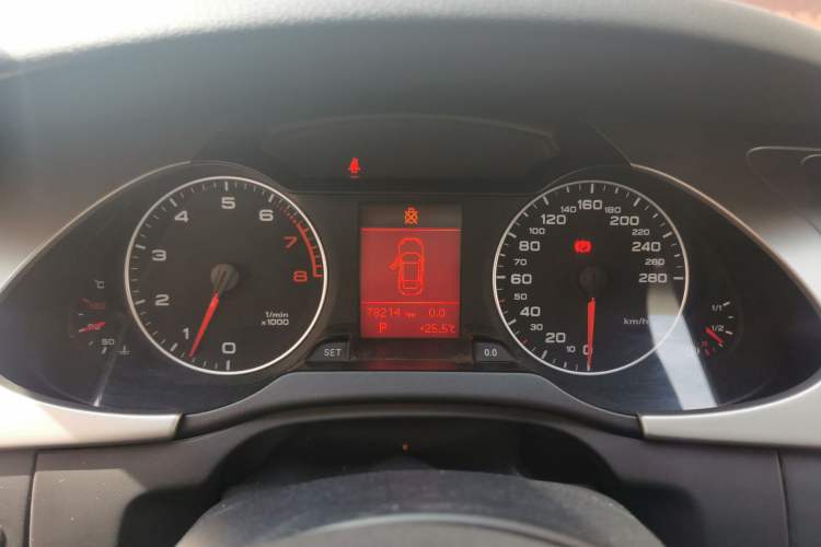 Used Audi A4L 2011 1.8 TFSI Comfort Model