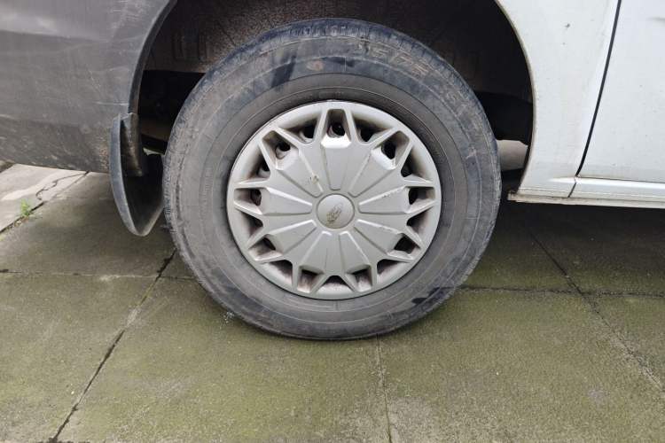 Used Ford Transit 2017 2.0T Diesel Multi-Purpose Commercial Vehicle Short Wheelbase Low Roof China V Standard
