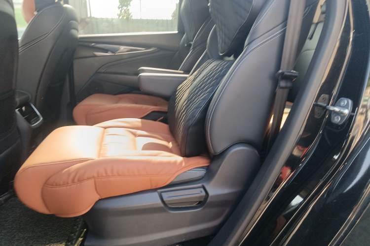 Used SAIC MAXUS G50 2019 1.5T Automatic Luxury Edition China VI Standard