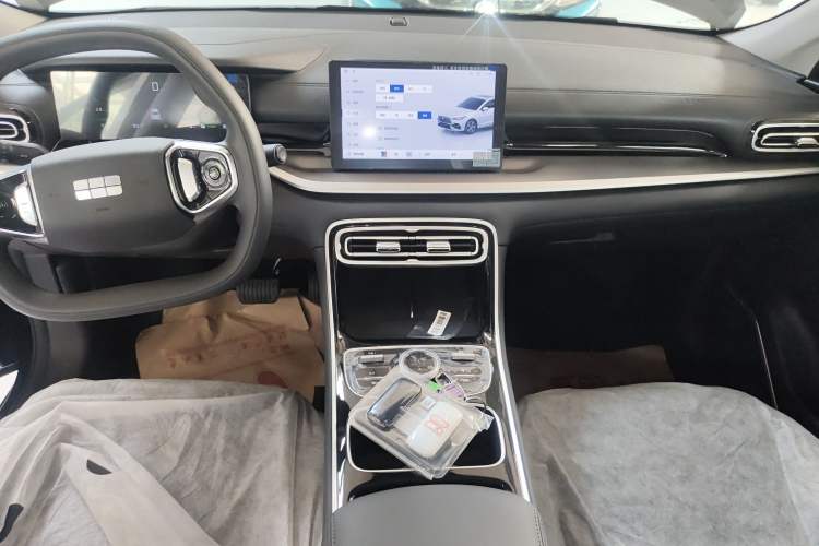 Used Geely Galaxy Stellar 6 2026 Model 60km Free-Style Edition Audio And AC Panel