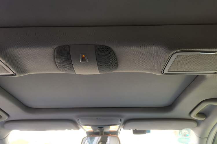 Used Mercedes-Benz S-Class 2010 S 300 L Luxury Model