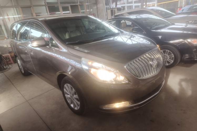 Used Buick GL8 2015 2.4L Luxury Business Premium Edition