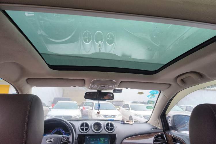 Used BYD S7 2016 2.0T Automatic Prestige Plus
