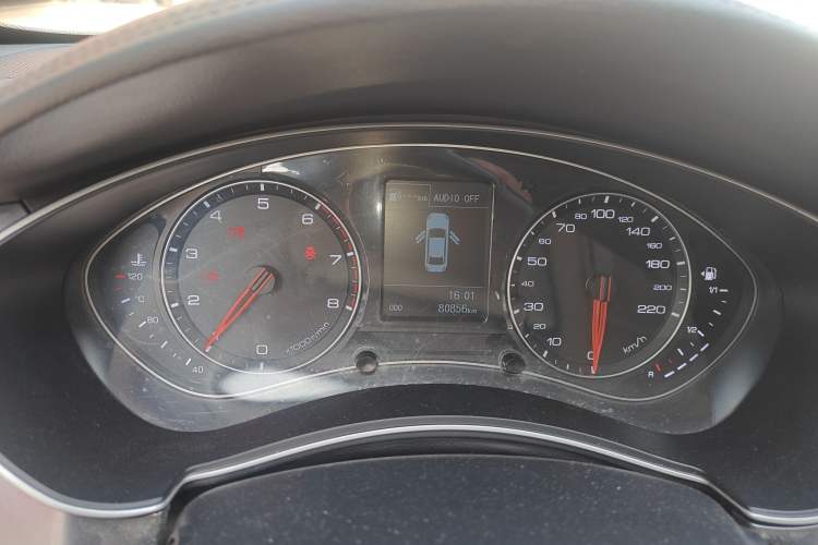 Used Zotye Z700 2016 1.8T Manual Luxury Model