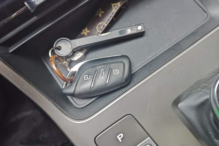 Used Roewe RX5 New Energy 2023 eRX5 Super Hybrid Prestige Edition Vehicle Key