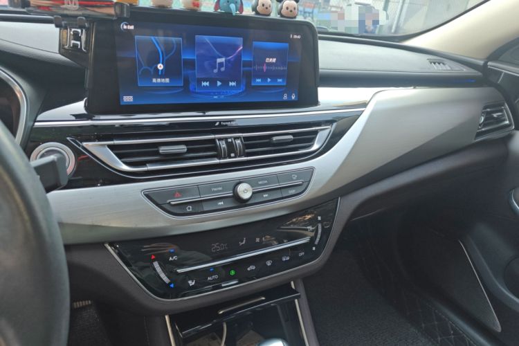 Used CHANGAN Raeton CC 2018 1.5T Automatic Zunya Model China V Standard
