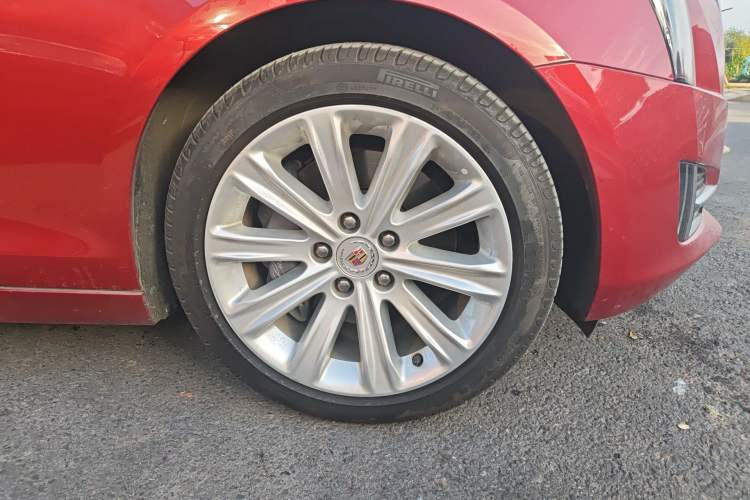 Used Cadillac ATS-L 2014 25T Comfort Model Right Front Wheel Hub