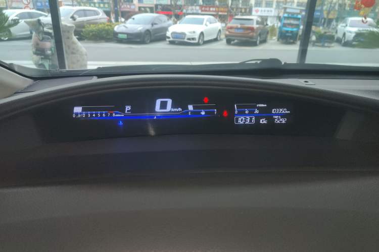 Used Honda Jade 2016 1.8L Automatic Comfort Elite Version 5 Seats
