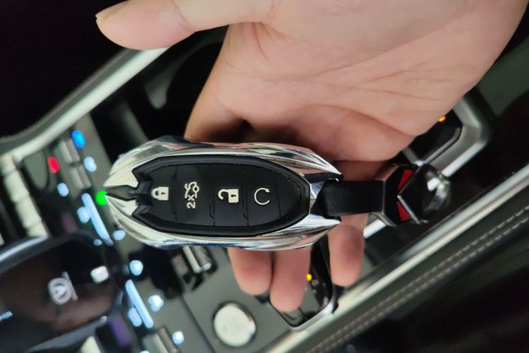 Used Changan CS85 COUPE 2019 1.5T DCT Dynamic Version China VI Standard
