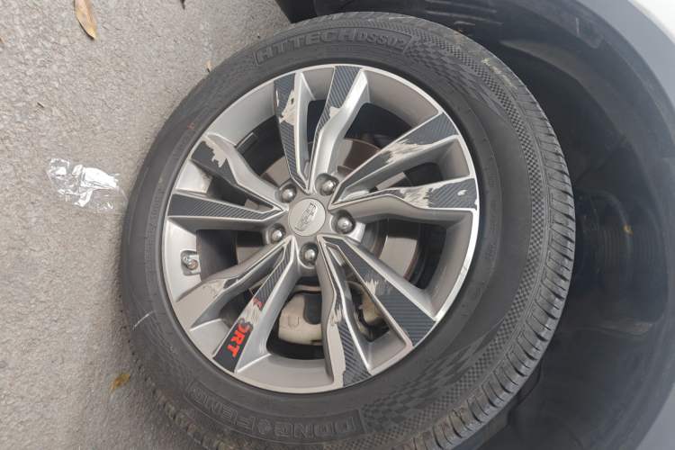 Used Geely Auto Emgrand X7 Sport 2016 2.0L Manual ZhiShang Version
