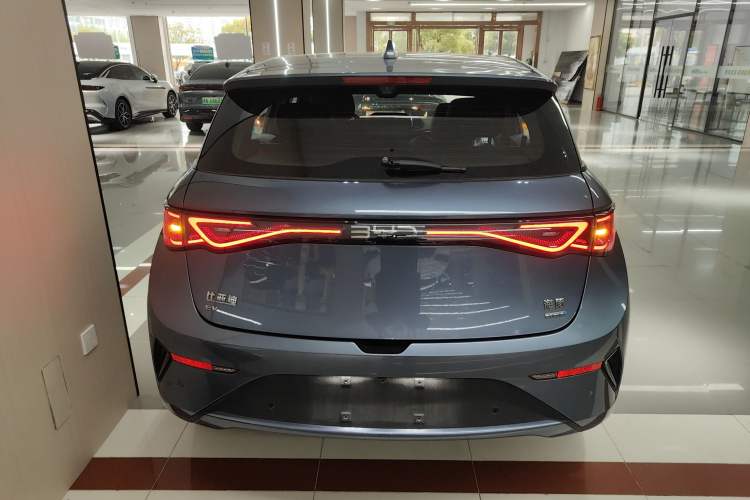 Used BYD Dolphin 2025 Intelligent Driving Version 410 km Fashion Edition