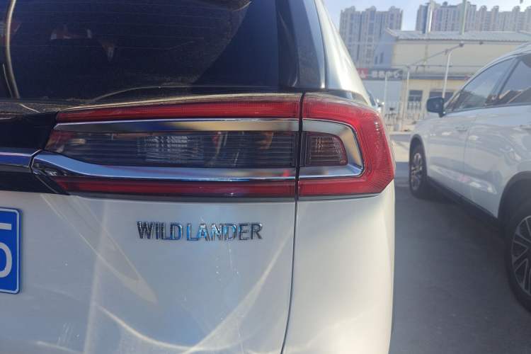 Used Toyota Wildlander 2022 2.0L CVT Two-Wheel Drive Luxury PLUS Edition
